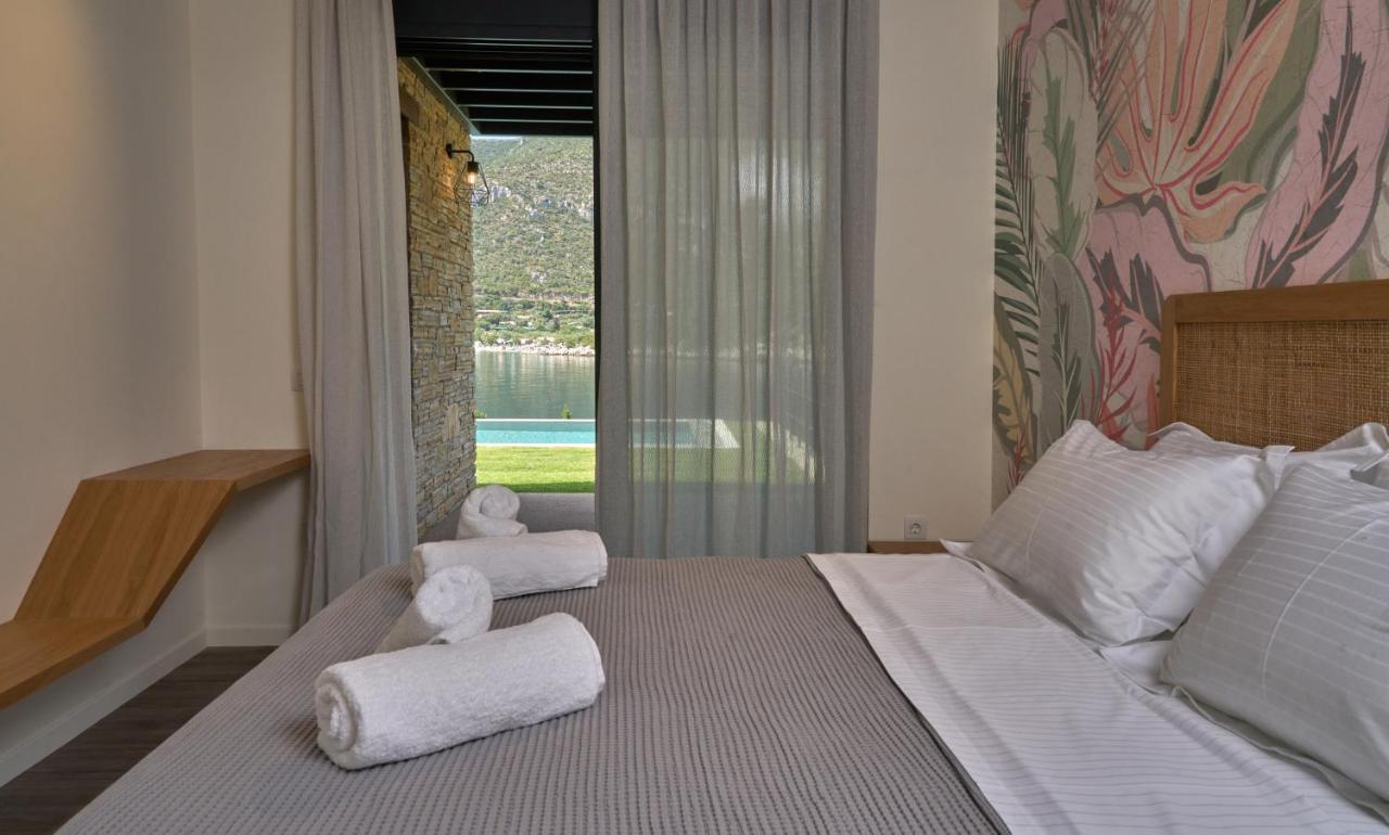 Into The Blue Suites Arkadiko Chorio 外观 照片